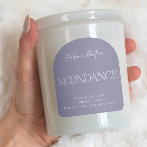 Moondance Studio Collection Candle 3 Layer Fragrance 7.5 Oz. Scent Of Freshness - Picture 3 of 8